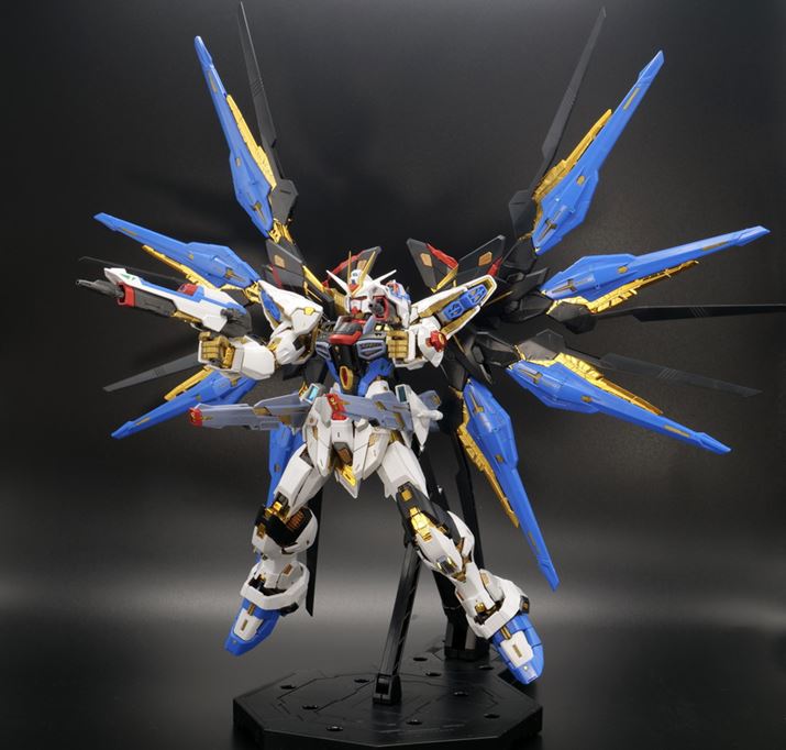 strike freedom gundam